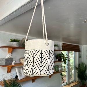 Hanging Planter - Geometric Canvas